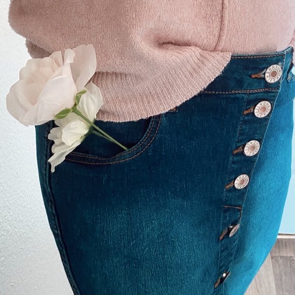 spring sunflowers denim skirt // Sold Out - Picture 3 of 6